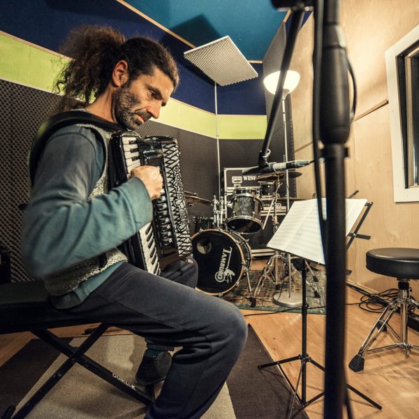 Suonitineranti - Studio Session ad Officina Musicale