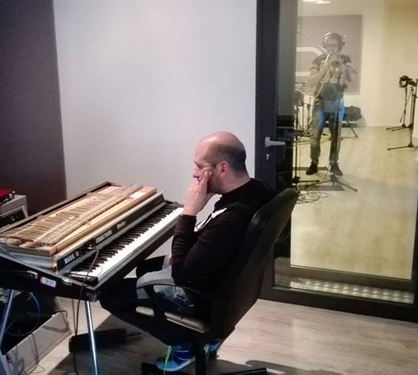 Checco Zalone - Quo Vado e La Prima Repubblica ad Officina Musicale