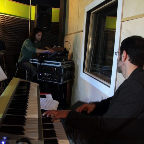 Erica Mou - Studio Session ad Officina Musicale