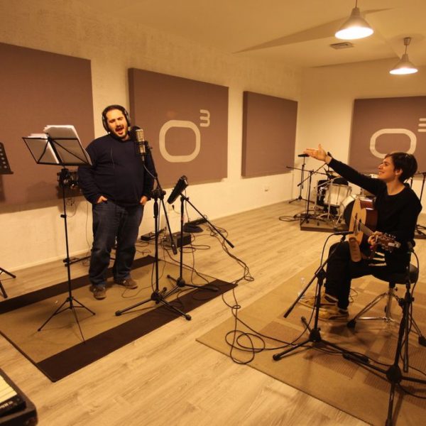 Erica Mou - Studio Session ad Officina Musicale