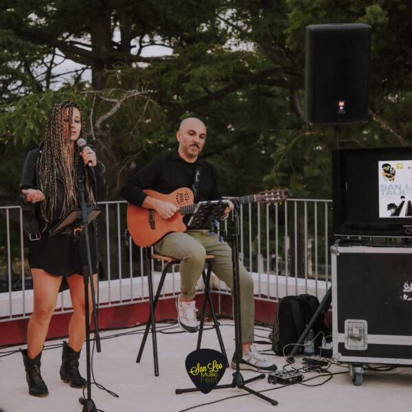 Nina Acoustic Duo 3