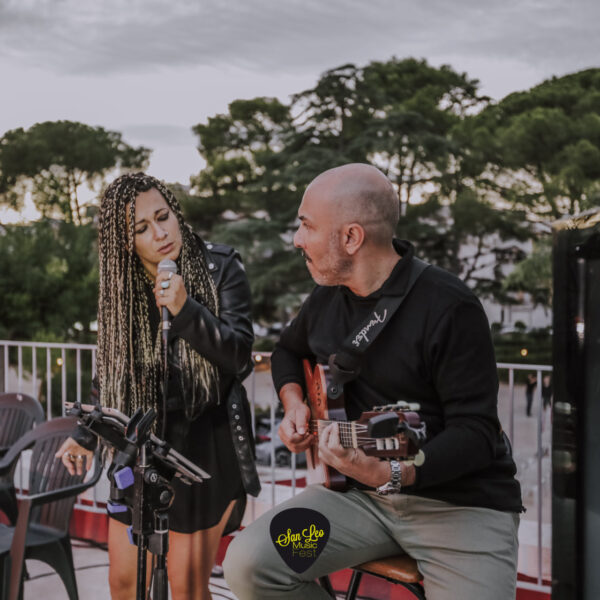 Nina Acoustic Duo 5
